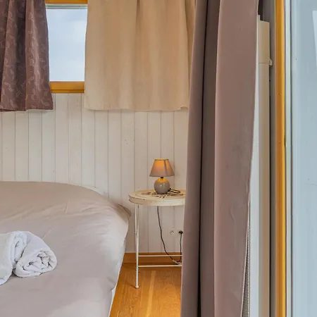 Apartment Un Sur Pilotis Talais