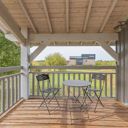 Apartment Un Sur Pilotis Talais